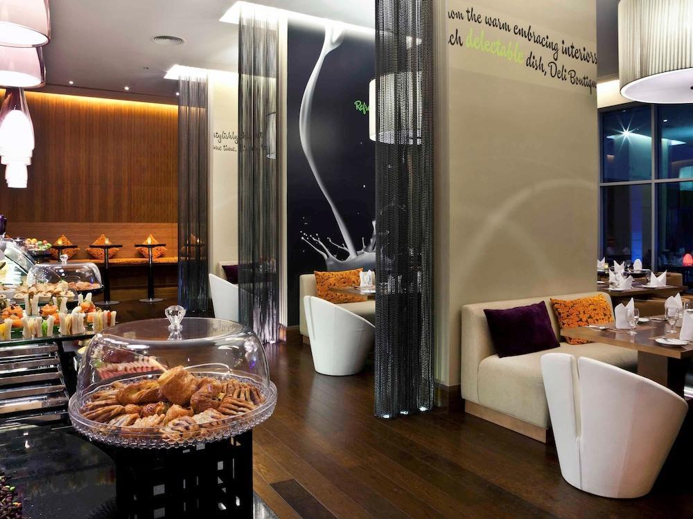 Novotel Suites Mall Avenue Dubai Dış mekan fotoğraf